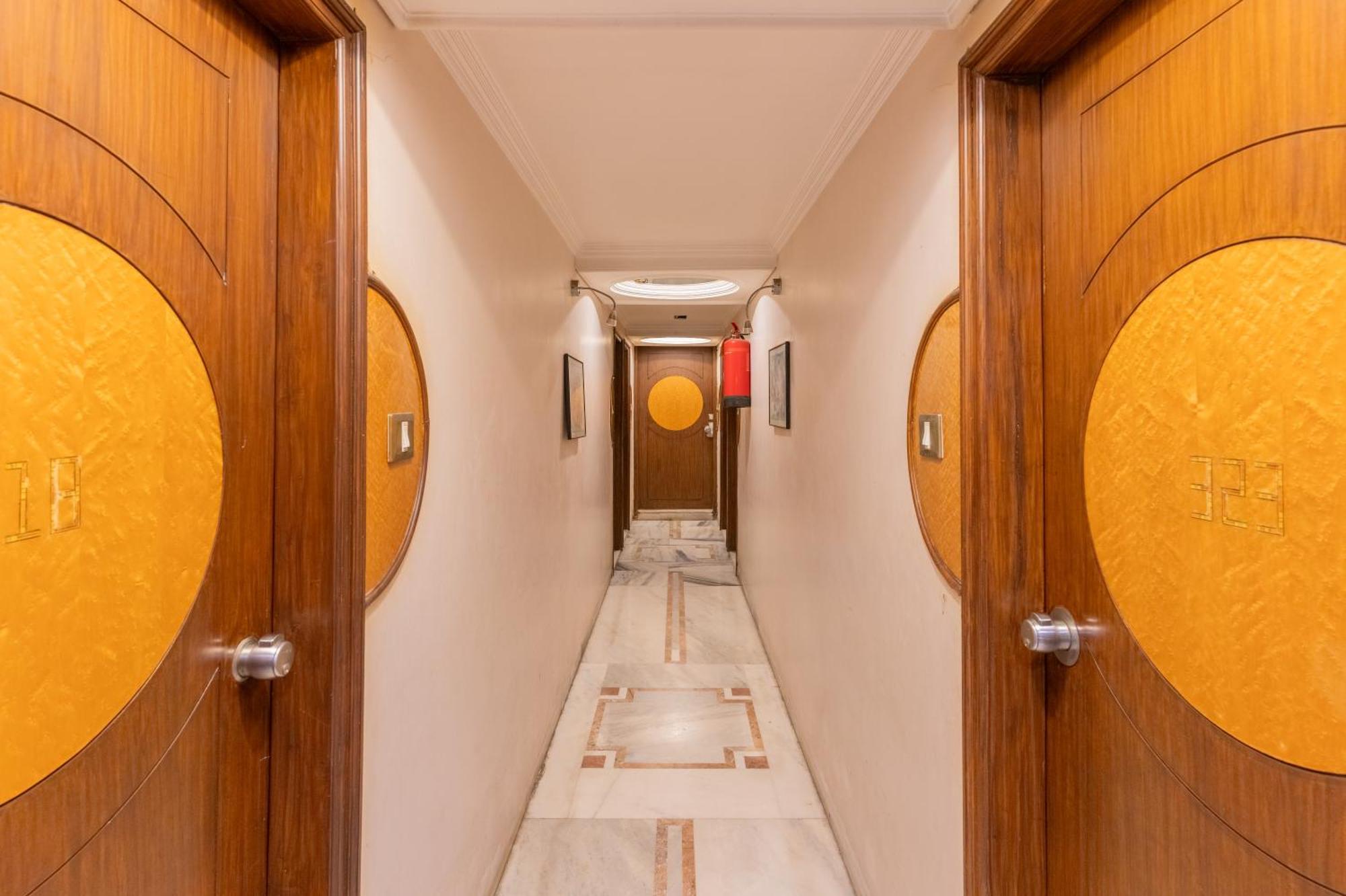 Hotel Sanmati Amhedabad Dış mekan fotoğraf