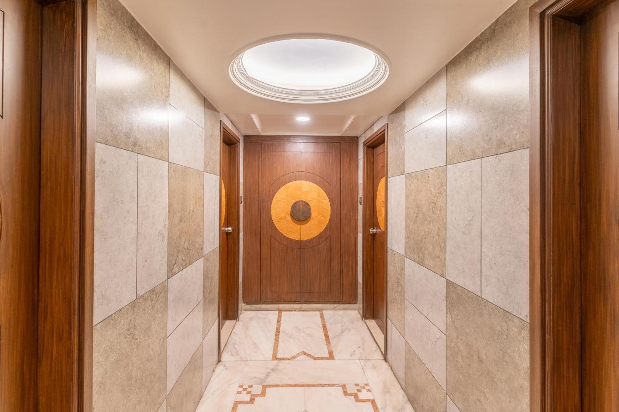 Hotel Sanmati Amhedabad Dış mekan fotoğraf