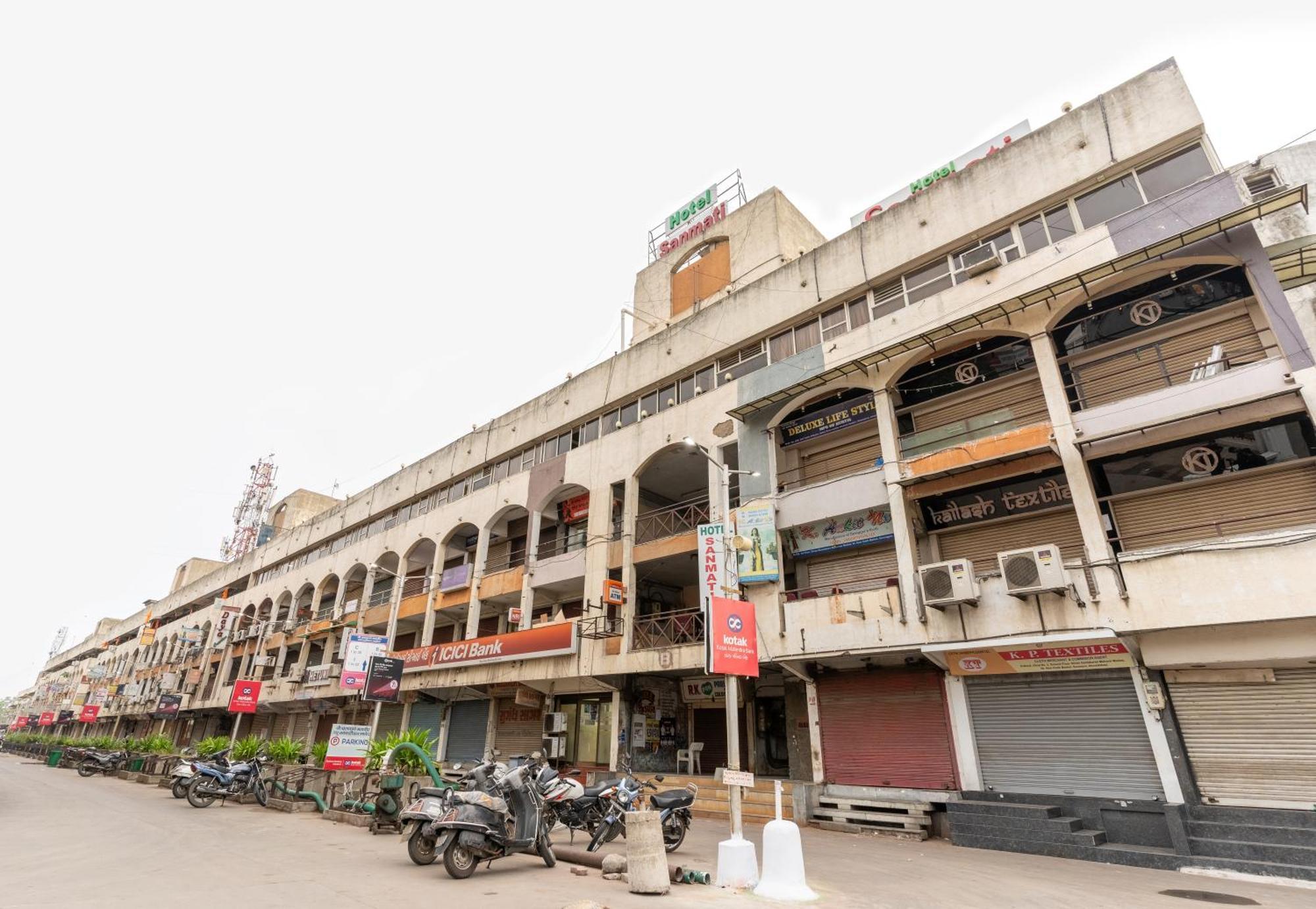 Hotel Sanmati Amhedabad Dış mekan fotoğraf